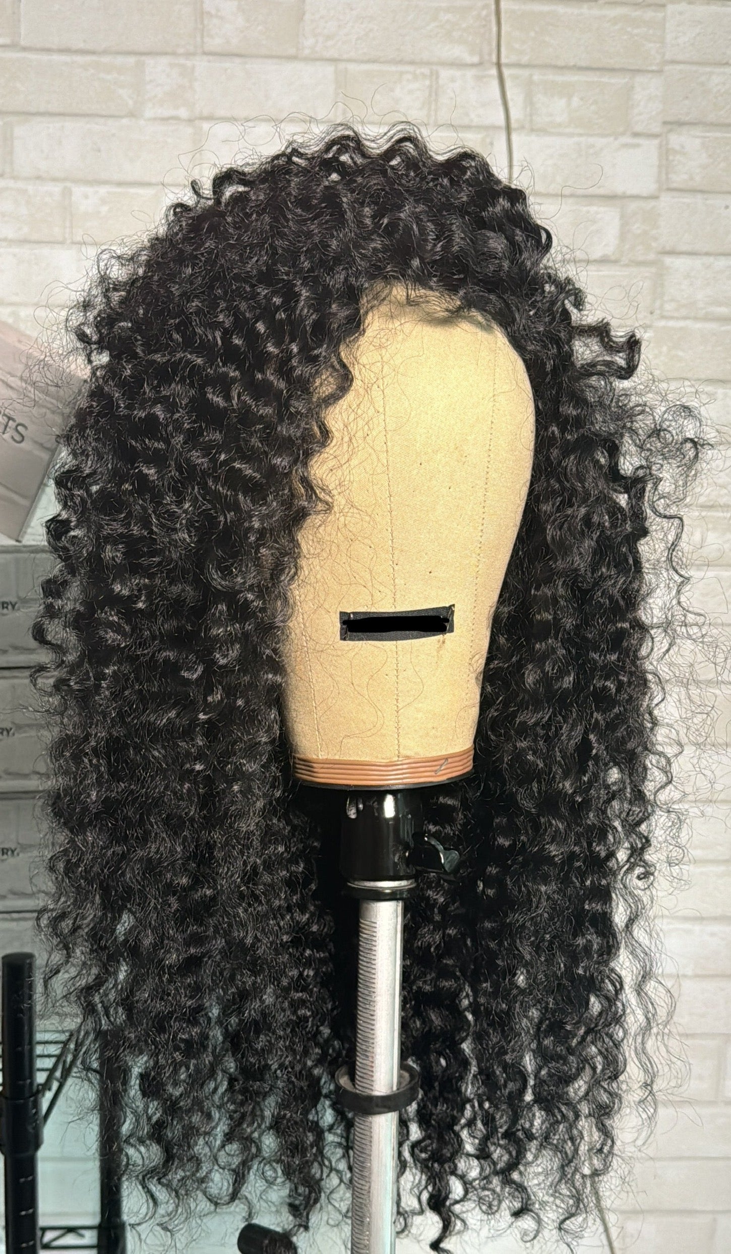 Wig Refresher - The Main Attraction - 